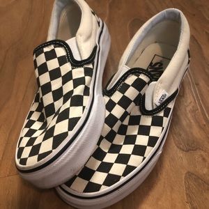 checkered vans (women’s 6 men’s 4.5)